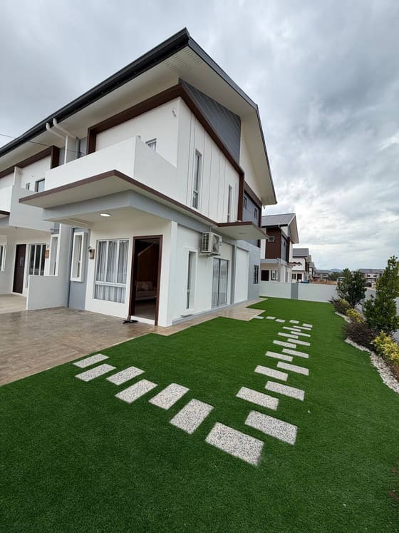 Double-storey terrace house at Lagun Ria, Tuaran
